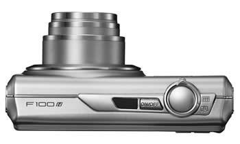 Fujifilm FinePix F100fd khá dày và nặng hơn so với nhiều mẫu máy compact khác. Ảnh: Letsgodigital.